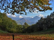 27 Finestra verso il Monte Gioco in primo piano e le cime M.A.G.A (Menna-Arera-Grema-Alben)